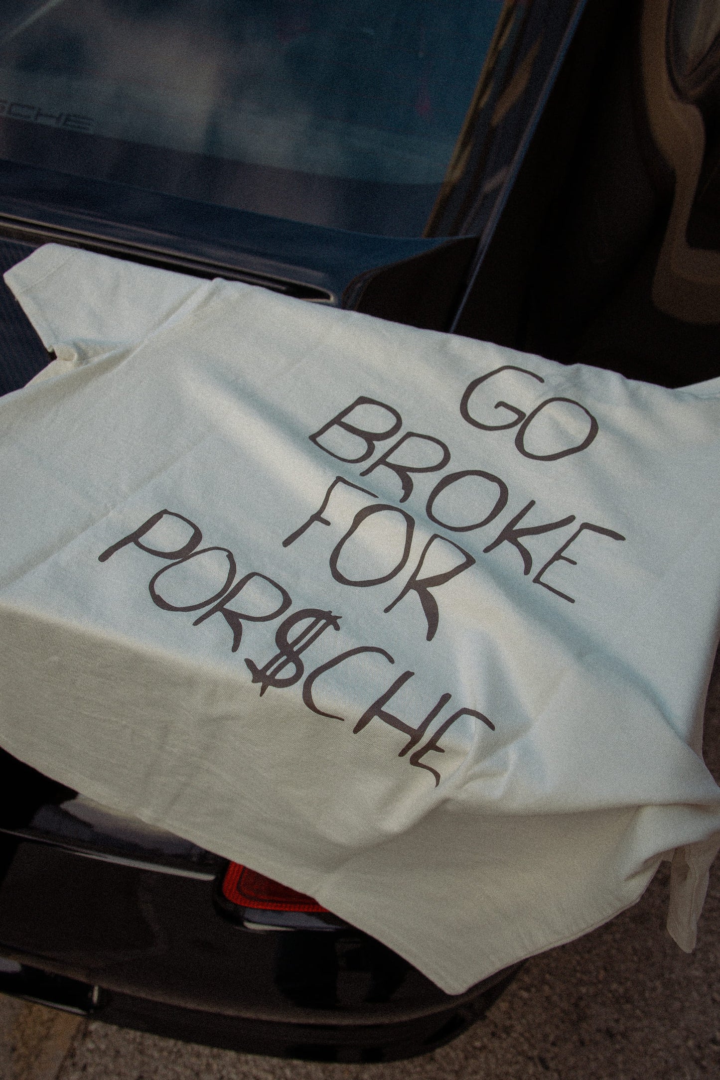 T-Shirt "Go Broke For Porsche"