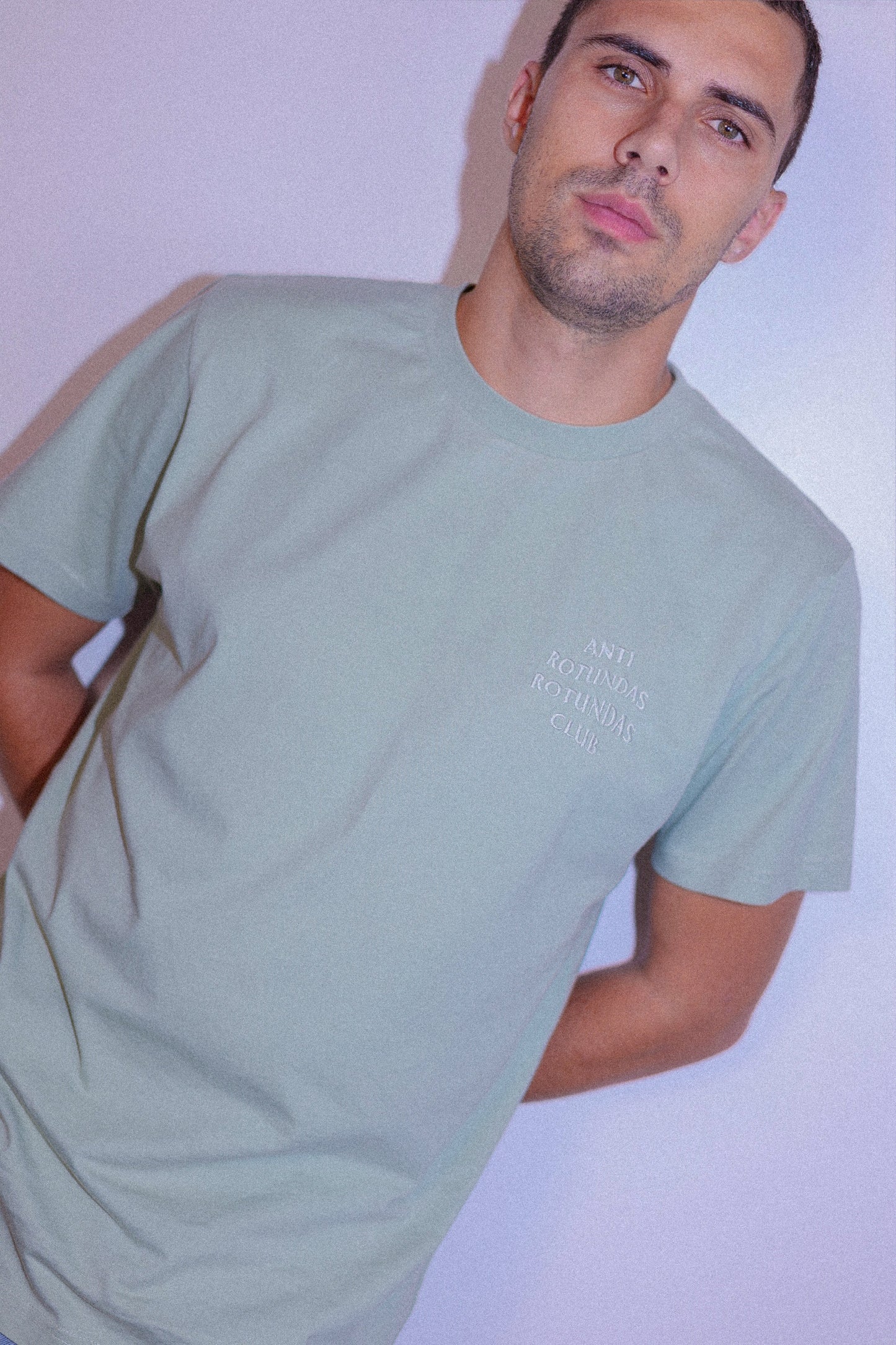 T-shirt "Anti Rotundas Rotundas Club" Summer'25